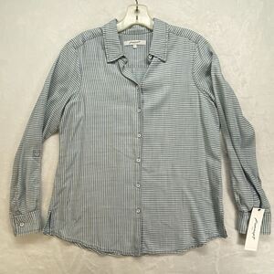 Foxcroft Shirt Womens 6‎ Button Up White Blue Striped Lyocell Long Sleeve New